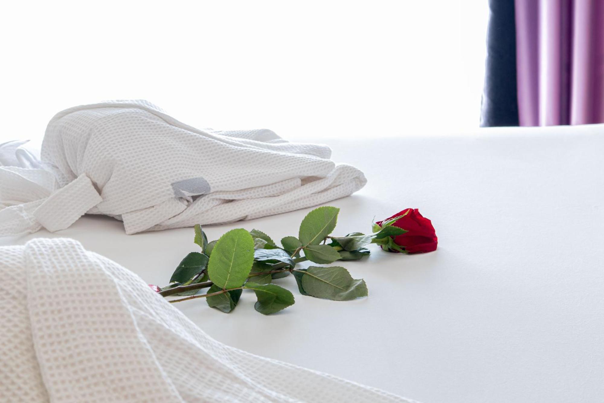 Double or Twin Room Sea View Romantic